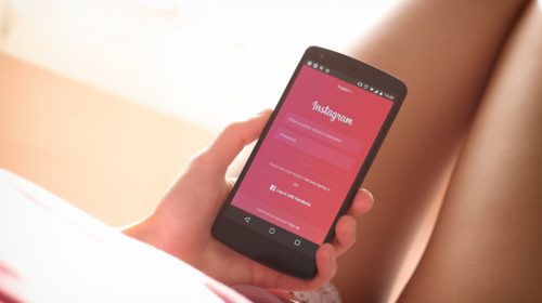 How to Sell Feet Pics on Instagram